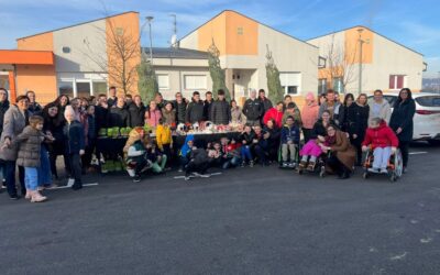 Adventski sajam u novoj školi